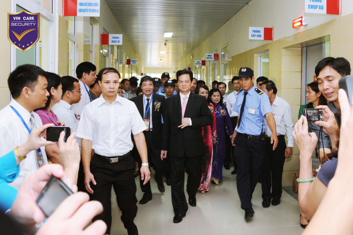 Bảo vệ mục tiêu di động